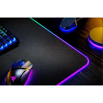 Razer Strider Chroma Black (RZ02-04490100-R3M1)